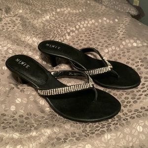 Black dressy sandals with a little bling! Size 8